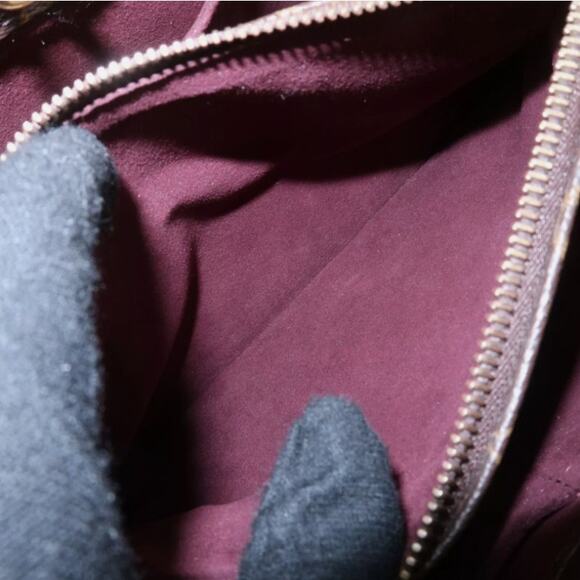 💎✨AUTHENTIC✨💎Louis Vuitton Hand Bag - Picture 14 of 16